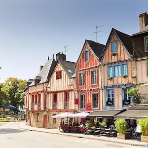 4 Personnes Au Cœur De Appartement Vannes